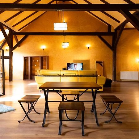The Attic - Large Open-Space In The Old Town Of Brasov, Minutes Away From The Black Church Eksteriør billede