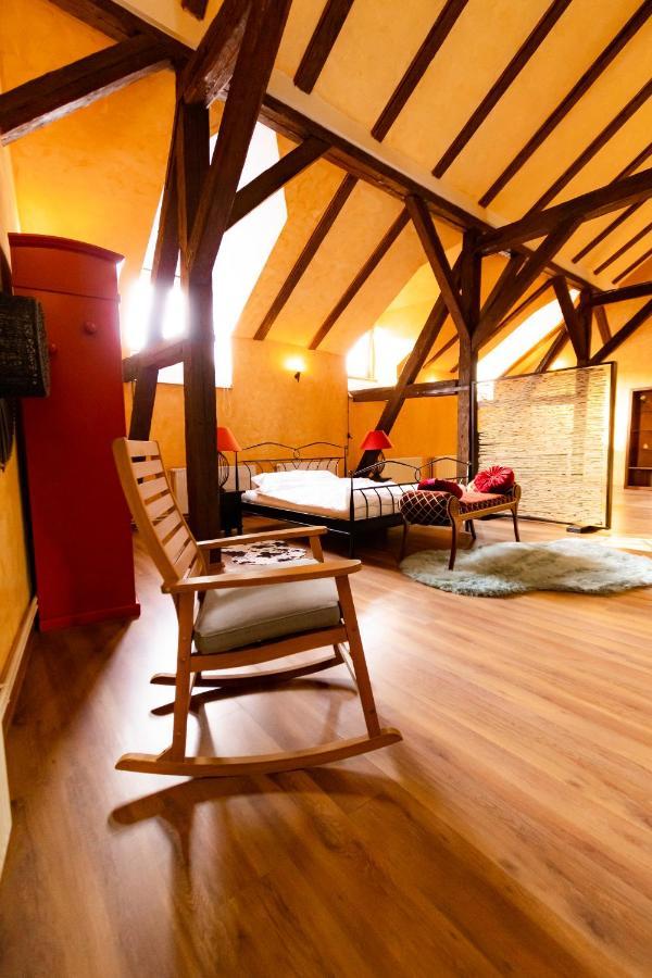 The Attic - Large Open-Space In The Old Town Of Brasov, Minutes Away From The Black Church Eksteriør billede